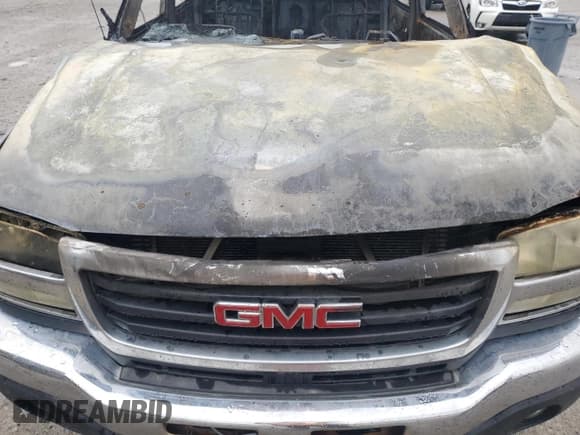 ✅ 2003 GMC Sierra 2500HD SLT • VIN: 1GTHK23133F100687 • Lot: 57801575. Listed on Copart with Not provided. Free auction sales archive from the USA and detailed vehicle history report at DreamBid. Image 11.