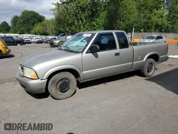 ✅ 2001 GMC Sonoma SLS 1SF • VIN: 1GTCS195518245665 • Lot: 67767015. Listed on Copart with 188,509 mi. Free auction sales archive from the USA and detailed vehicle history report at DreamBid. Image 1.