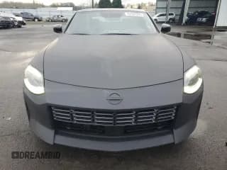 ✅ 2024 Nissan Z Sport • VIN: JN1BZ4AH2RM366772 • Лот: 45588555. Опубликован ранее на Copart с пробегом 3 711 миль. Бесплатный доступ к архиву аукционных продаж из США и подробный отчёт об истории автомобиля на DreamBid. Изображение 5.