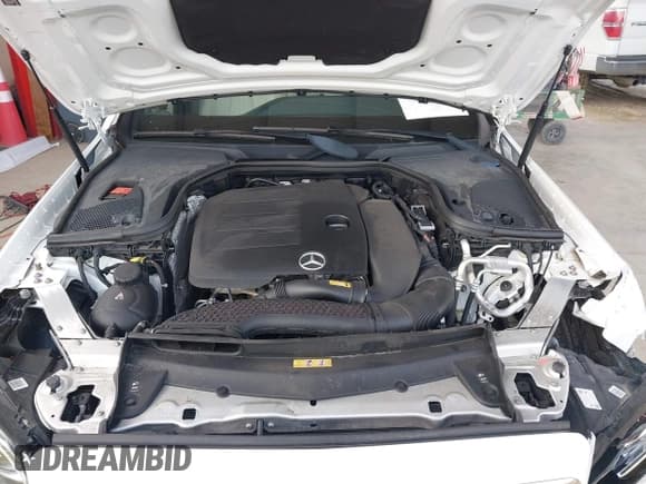 ✅ 2020 Mercedes-Benz E 350 • VIN: W1KZF8DB4LA833854 • Lot: 42424616. Listed on IAAI with 41,860 mi. Free auction sales archive from the USA and detailed vehicle history report at DreamBid. Image 10.