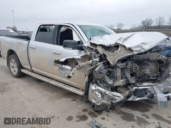 ✅ 2014 Ram 1500 SLT • VIN: 1C6RR7TT2ES150867 • Lot: 43756766. Listed on IAAI with 237,603 mi. Free auction sales archive from the USA and detailed vehicle history report at DreamBid. Image 1.