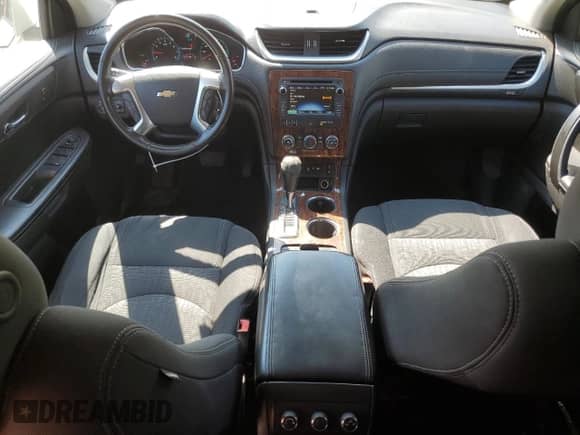 2014 Chevrolet Traverse LT z VIN 1GNKRGKD7EJ212071, wystawiony jako Copart lot #70521215 z przebiegiem 132 219 mil mil oraz Czysty tytuł • Clean title. Historia ofert i sprzedaży dostępna na DreamBid. Obrazek 8.