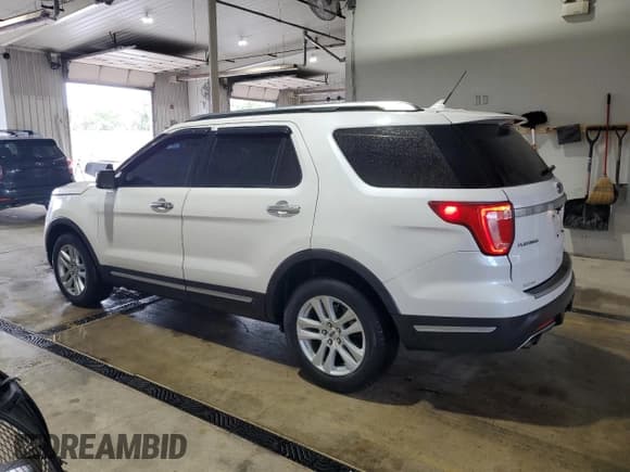 ✅ 2019 Ford Explorer Platinum • VIN: 1FM5K8HT4KGA74766 • Lot: 84027855. Listed on Copart with 98,656 mi. Free auction sales archive from the USA and detailed vehicle history report at DreamBid. Image 2.