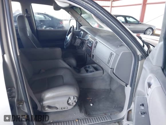 ✅ 2002 Dodge Durango • VIN: 1B8HS58N92F156320 • Лот: 43597553. Опубликован ранее на IAAI с пробегом 213 369 миль. Бесплатный доступ к архиву аукционных продаж из США и подробный отчёт об истории автомобиля на DreamBid. Изображение 5.