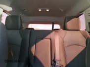 ✅ 2017 Chevrolet Traverse LT • VIN: 1GNKRGKD7HJ267088 • Lot: 82638125. Wystawiony na Copart z przebiegiem 83 811 mil. Bezpłatny archiwum sprzedaży aukcyjnych z USA i szczegółowy raport historii pojazdu na DreamBid. Zdjęcie 10.