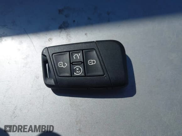 ✅ 2023 Volkswagen Tiguan SE • VIN: 3VVNB7AX6PM130801 • Lot: 43172108. Wystawiony na IAAI z przebiegiem 15 420 mil. Bezpłatny archiwum sprzedaży aukcyjnych z USA i szczegółowy raport historii pojazdu na DreamBid. Zdjęcie 11.