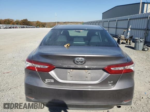 ✅ 2018 Toyota Camry XLE • VIN: 4T1B11HK1JU157799 • Lot: 91577745. Wystawiony na Copart z przebiegiem 89 858 mil. Bezpłatny archiwum sprzedaży aukcyjnych z USA i szczegółowy raport historii pojazdu na DreamBid. Zdjęcie 6.