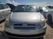 2008 Hyundai Accent GS с VIN KMHCM36C78U058661, выставлен на аукционе Copart как лот 76366274 с пробегом 77 774 миль миль и Списание • Salvage title. История ставок и продаж доступна на DreamBid. Изображение 5.