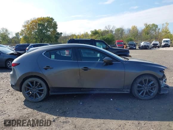 ✅ 2019 Mazda 3 Preferred • VIN: JM1BPAMM3K1138538 • Lot: 43418441. Listed on IAAI with 97,960 mi. Free auction sales archive from the USA and detailed vehicle history report at DreamBid. Image 14.