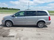 ✅ 2014 Chrysler Town & Country Touring L 30th Anniversary • VIN: 2C4RC1CG3ER189320 • Лот: 43046117. Опубликован ранее на IAAI с пробегом 221 675 миль. Бесплатный доступ к архиву аукционных продаж из США и подробный отчёт об истории автомобиля на DreamBid. Изображение 14.