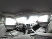 ✅ 2020 Chevrolet Suburban LT • VIN: 1GNSCHKC6LR265468 • Lot: 42042772. Wystawiony na IAAI z przebiegiem 113 335 mil. Bezpłatny archiwum sprzedaży aukcyjnych z USA i szczegółowy raport historii pojazdu na DreamBid. Zdjęcie 20.