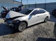 ✅ 2022 Lexus ES 350 Ultra Luxury • VIN: 58AFZ1B17NU121978 • Lot: 87609365. Listed on Copart with Not provided. Free auction sales archive from the USA and detailed vehicle history report at DreamBid. Image 1.