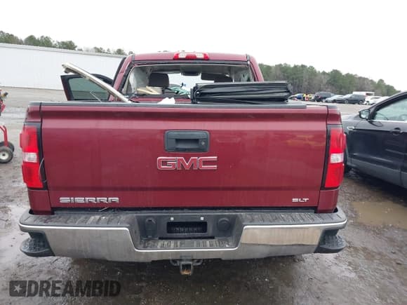 ✅ 2015 GMC Sierra 1500 SLT • VIN: 3GTU2VEC2FG322137 • Lot: 41569708. Listed on IAAI with 146,756 mi. Free auction sales archive from the USA and detailed vehicle history report at DreamBid. Image 17.