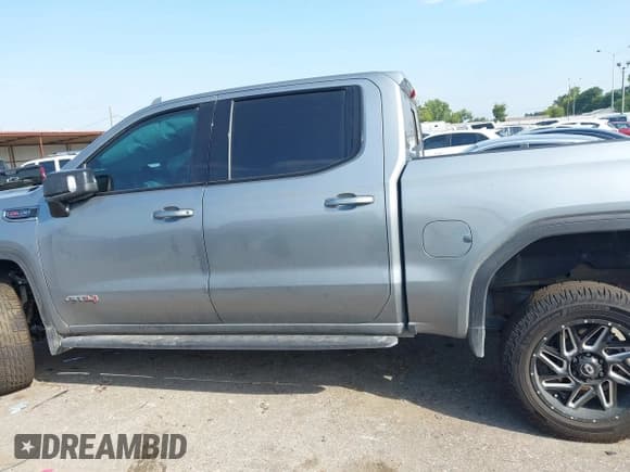 ✅ 2025 GMC Sierra 1500 AT4 • VIN: 3GTUUEEL0SG224051 • Лот: 43220797. Опубликован ранее на IAAI с пробегом 20 274 миль. Бесплатный доступ к архиву аукционных продаж из США и подробный отчёт об истории автомобиля на DreamBid. Изображение 14.