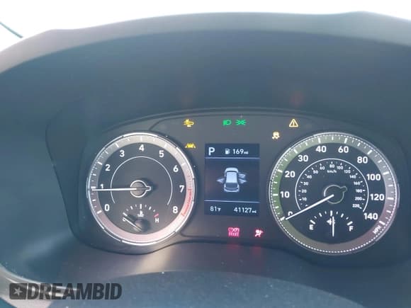 ✅ 2022 Hyundai Venue SE • VIN: KMHRB8A35NU200411 • Lot: 41523273. Listed on IAAI with 41,127 mi. Free auction sales archive from the USA and detailed vehicle history report at DreamBid. Image 7.