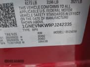 ✅ 2023 Chevrolet Traverse High Country • VIN: 1GNEVNKW9PJ242335 • Lot: 42415467. Wystawiony na IAAI z przebiegiem 25 855 mil. Bezpłatny archiwum sprzedaży aukcyjnych z USA i szczegółowy raport historii pojazdu na DreamBid. Zdjęcie 9.