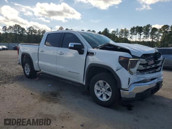 ✅ 2022 GMC Sierra 1500 SLE • VIN: 3GTPUBEK8NG646897 • Лот: 80206665. Опубликован ранее на Copart с пробегом 96 356 миль. Бесплатный доступ к архиву аукционных продаж из США и подробный отчёт об истории автомобиля на DreamBid. Изображение 4.