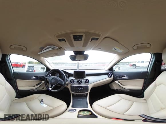 ✅ 2015 Mercedes-Benz GLA 250 • VIN: WDCTG4GB0FJ061188 • Lot: 43382360. Wystawiony na IAAI z przebiegiem 116 790 mil. Bezpłatny archiwum sprzedaży aukcyjnych z USA i szczegółowy raport historii pojazdu na DreamBid. Zdjęcie 18.