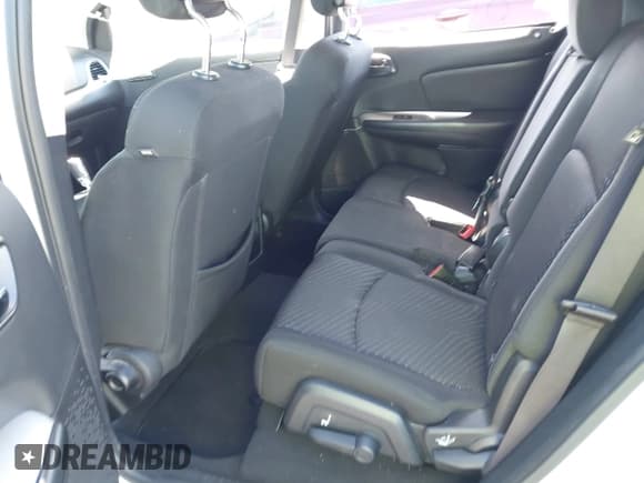 ✅ 2019 Dodge Journey SE • VIN: 3C4PDCBB3KT810635 • Lot: 43340214. Wystawiony na IAAI z przebiegiem 166 104 mil. Bezpłatny archiwum sprzedaży aukcyjnych z USA i szczegółowy raport historii pojazdu na DreamBid. Zdjęcie 8.