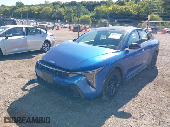 ✅ 2025 Kia K4 GT-Line Turbo • VIN: 3KPFW4DC8SE089010 • Lot: 43095561. Listed on IAAI with 11,239 mi. Free auction sales archive from the USA and detailed vehicle history report at DreamBid. Image 17.