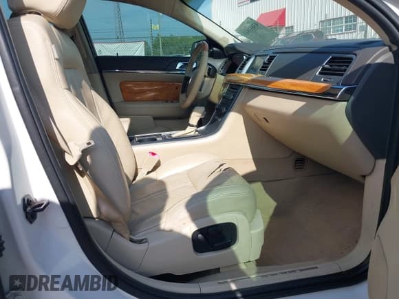 ✅ 2011 Lincoln MKS EcoBoost • VIN: 1LNHL9FT7BG603078 • Lot: 43033943. Listed on IAAI with 158,247 mi. Free auction sales archive from the USA and detailed vehicle history report at DreamBid. Image 5.