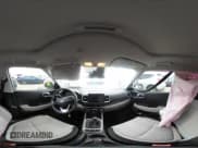 ✅ 2023 Hyundai Venue Limited • VIN: KMHRC8A39PU272664 • Lot: 41774471. Listed on IAAI with 25,810 mi. Free auction sales archive from the USA and detailed vehicle history report at DreamBid. Image 18.