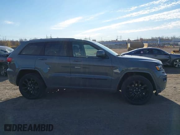 ✅ 2022 Jeep Grand Cherokee Laredo X • VIN: 1C4RJFAG8NC146767 • Lot: 43659681. Listed on IAAI with 33,000 mi. Free auction sales archive from the USA and detailed vehicle history report at DreamBid. Image 13.