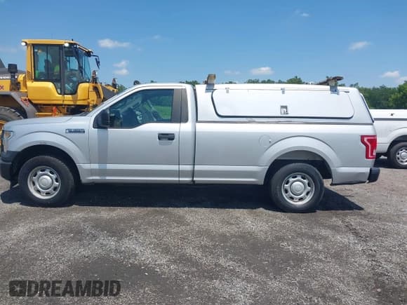 ✅ 2017 Ford F-150 XL • VIN: 1FTNF1CF8HKC67820 • Lot: 42669254. Listed on IAAI with 195,383 mi. Free auction sales archive from the USA and detailed vehicle history report at DreamBid. Image 14.