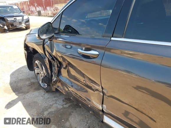 ✅ 2022 Hyundai Santa Fe SEL • VIN: 5NMS34AJ3NH431941 • Лот: 43217542. Опубликован ранее на IAAI с пробегом 96 106 миль. Бесплатный доступ к архиву аукционных продаж из США и подробный отчёт об истории автомобиля на DreamBid. Изображение 20.