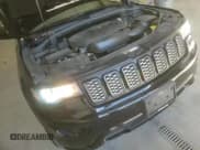 ✅ 2018 Jeep Grand Cherokee Altitude • VIN: 1C4RJFAG3JC211793 • Lot: 89444495. Wystawiony na Copart z przebiegiem 75 473 mil. Bezpłatny archiwum sprzedaży aukcyjnych z USA i szczegółowy raport historii pojazdu na DreamBid. Zdjęcie 14.