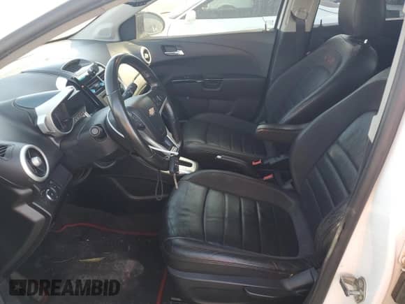 2015 Chevrolet Sonic RS с VIN 1G1JG5SB6F4184057, выставлен на аукционе Copart как лот 78735234 с пробегом 149 028 миль миль и Списание • Salvage title. История ставок и продаж доступна на DreamBid. Изображение 7.