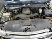 ✅ 2005 Chevrolet Suburban LS • VIN: 3GNFK16ZX5G196927 • Lot: 89928155. Listed on Copart with 224,201 mi. Free auction sales archive from the USA and detailed vehicle history report at DreamBid. Image 12.