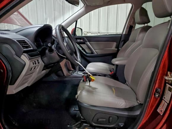 ✅ 2017 Subaru Forester Limited • VIN: JF2SJAJC9HH563003 • Lot: 93839725. Listed on Copart with 117,138 mi. Free auction sales archive from the USA and detailed vehicle history report at DreamBid. Image 7.