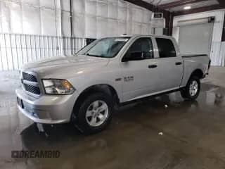 2017 Ram 1500 Express z VIN 3C6RR7KT1HG747392, wystawiony jako Copart lot #82244935 z przebiegiem 185 958 mil mil oraz Szkoda całkowita • Salvage title. Historia ofert i sprzedaży dostępna na DreamBid. Obrazek 1.