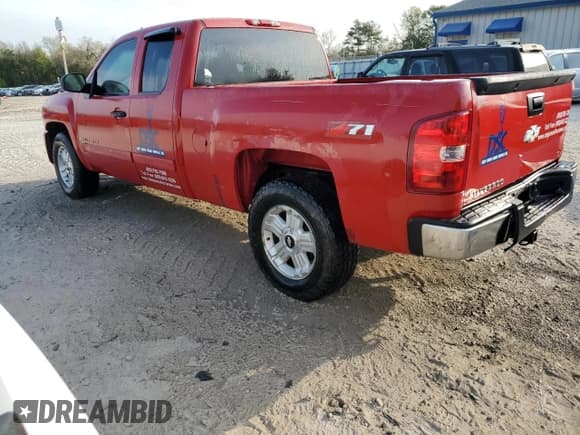 ✅ 2007 Chevrolet Silverado 1500 1LT • VIN: 2GCEC19C471716088 • Lot: 43866434. Listed on Copart with Not provided. Free auction sales archive from the USA and detailed vehicle history report at DreamBid. Image 2.