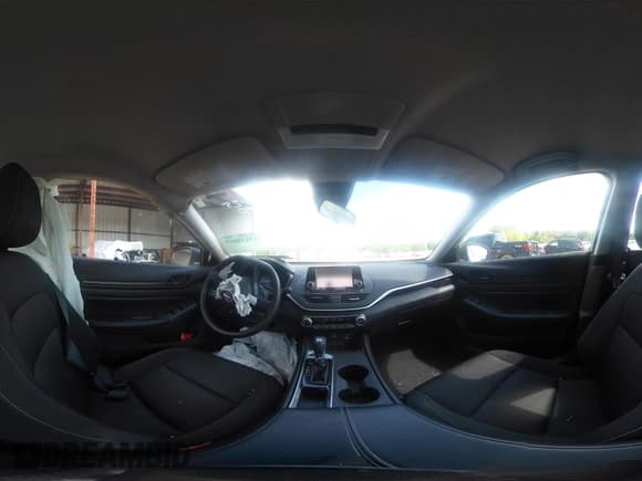 ✅ 2024 Nissan Altima S • VIN: 1N4BL4BV7RN318901 • Lot: 42128019. Listed on IAAI with 22,110 mi. Free auction sales archive from the USA and detailed vehicle history report at DreamBid. Image 19.