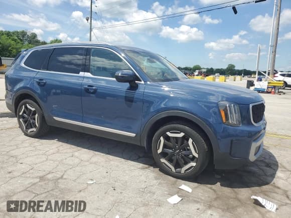 ✅ 2023 Kia Telluride EX • VIN: 5XYP34GC2PG333169 • Лот: 55835095. Опубликован ранее на Copart с пробегом 44 185 миль. Бесплатный доступ к архиву аукционных продаж из США и подробный отчёт об истории автомобиля на DreamBid. Изображение 4.