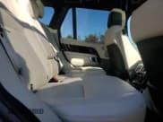 ✅ 2022 Land Rover Range Rover Westminster • VIN: SALGS2RU3NA465862 • Lot: 71523985. Wystawiony na Copart z przebiegiem 21 624 mil. Bezpłatny archiwum sprzedaży aukcyjnych z USA i szczegółowy raport historii pojazdu na DreamBid. Zdjęcie 11.