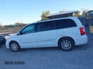 ✅ 2016 Chrysler Town & Country Touring • VIN: 2C4RC1BG6GR296687 • Лот: 43451966. Опубликован ранее на IAAI с пробегом 201 470 миль. Бесплатный доступ к архиву аукционных продаж из США и подробный отчёт об истории автомобиля на DreamBid. Изображение 14.