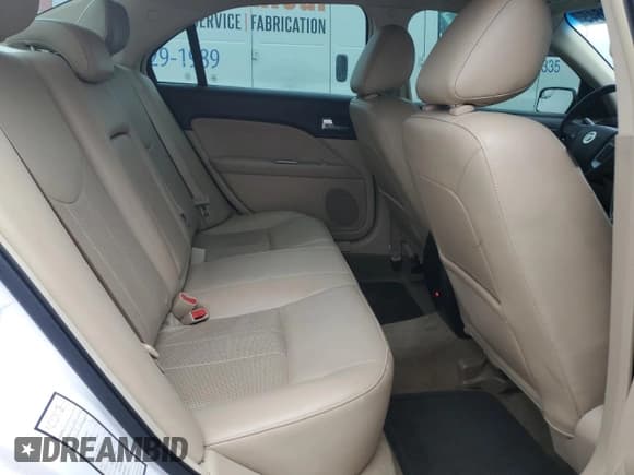 ✅ 2011 Mercury Milan Premier • VIN: 3MEHM0JG3BR606042 • Lot: 87364645. Listed on Copart with 213,972 mi. Free auction sales archive from the USA and detailed vehicle history report at DreamBid. Image 10.