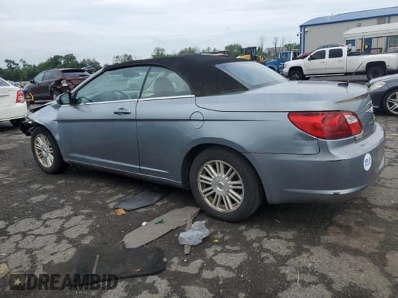✅ 2009 Chrysler Sebring Touring • VIN: 1C3LC55D09N527148 • Lot: 63204985. Wystawiony na Copart z przebiegiem 107 403 mil. Bezpłatny archiwum sprzedaży aukcyjnych z USA i szczegółowy raport historii pojazdu na DreamBid. Zdjęcie 2.