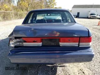 ✅ 1994 Plymouth Acclaim • VIN: 3P3AA46K8RT200674 • Lot: 76425504. Wystawiony na Copart z przebiegiem 105 874 mil. Bezpłatny archiwum sprzedaży aukcyjnych z USA i szczegółowy raport historii pojazdu na DreamBid. Zdjęcie 6.