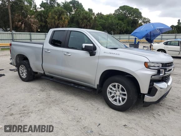 ✅ 2020 Chevrolet Silverado 1500 LT • VIN: 1GCRWCED5LZ332017 • Lot: 71360834. Wystawiony na Copart z przebiegiem 21 652 mil. Bezpłatny archiwum sprzedaży aukcyjnych z USA i szczegółowy raport historii pojazdu na DreamBid. Zdjęcie 4.