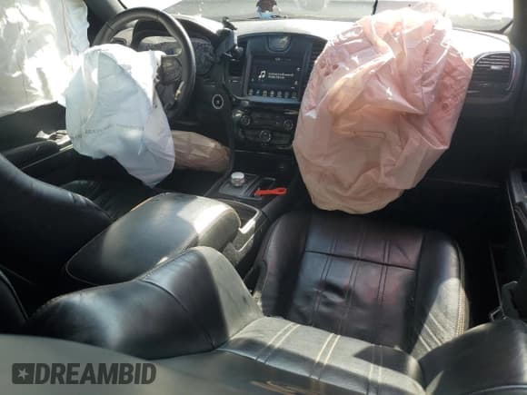 ✅ 2017 Chrysler 300 S Alloy Edition • VIN: 2C3CCABGXHH526765 • Lot: 66175895. Listed on Copart with 86,378 mi. Free auction sales archive from the USA and detailed vehicle history report at DreamBid. Image 8.