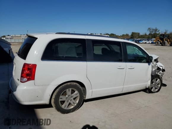 ✅ 2019 Dodge Grand Caravan Crew • VIN: 2C4RDGDG4KR713455 • Lot: 85710585. Wystawiony na Copart z przebiegiem 160 669 mil. Bezpłatny archiwum sprzedaży aukcyjnych z USA i szczegółowy raport historii pojazdu na DreamBid. Zdjęcie 3.