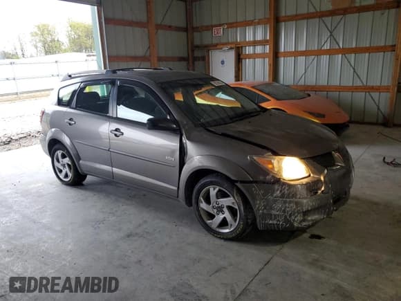 ✅ 2003 Pontiac Vibe • VIN: 5Y2SL62823Z455714 • Lot: 90236025. Wystawiony na Copart z przebiegiem 230 257 mil. Bezpłatny archiwum sprzedaży aukcyjnych z USA i szczegółowy raport historii pojazdu na DreamBid. Zdjęcie 4.