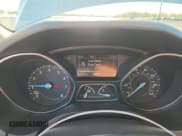 ✅ 2017 Ford Focus SE • VIN: 1FADP3F29HL266446 • Lot: 90981825. Listed on Copart with 83,619 mi. Free auction sales archive from the USA and detailed vehicle history report at DreamBid. Image 9.