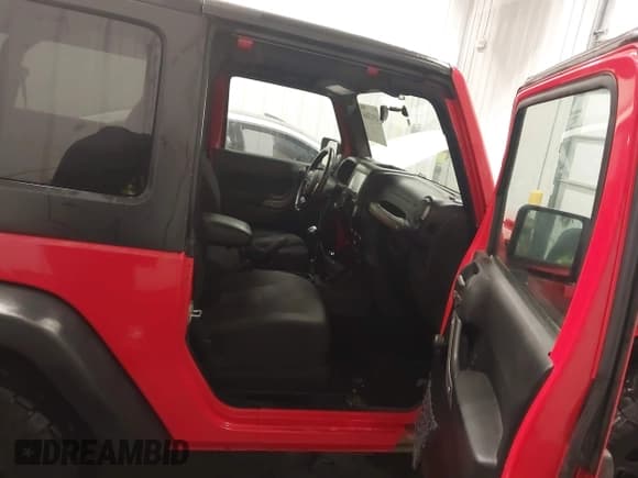 ✅ 2016 Jeep Wrangler Willys Wheeler • VIN: 1C4AJWAG4GL141467 • Lot: 43513365. Listed on IAAI with 85,653 mi. Free auction sales archive from the USA and detailed vehicle history report at DreamBid. Image 5.