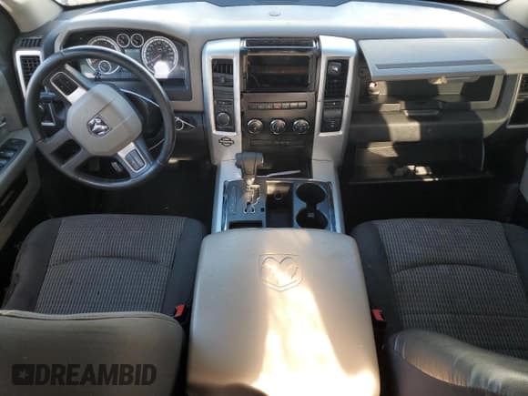 ✅ 2010 Dodge 1500 SLT • VIN: 1D7RV1GT5AS202911 • Lot: 41792975. Wystawiony na Copart z przebiegiem 227 118 mil. Bezpłatny archiwum sprzedaży aukcyjnych z USA i szczegółowy raport historii pojazdu na DreamBid. Zdjęcie 8.