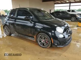 ✅ 2017 FIAT 500 Abarth • VIN: 3C3CFFFHXHT567864 • Lot: 53871625. Wystawiony na Copart z przebiegiem 51 445 mil. Bezpłatny archiwum sprzedaży aukcyjnych z USA i szczegółowy raport historii pojazdu na DreamBid. Zdjęcie 4.